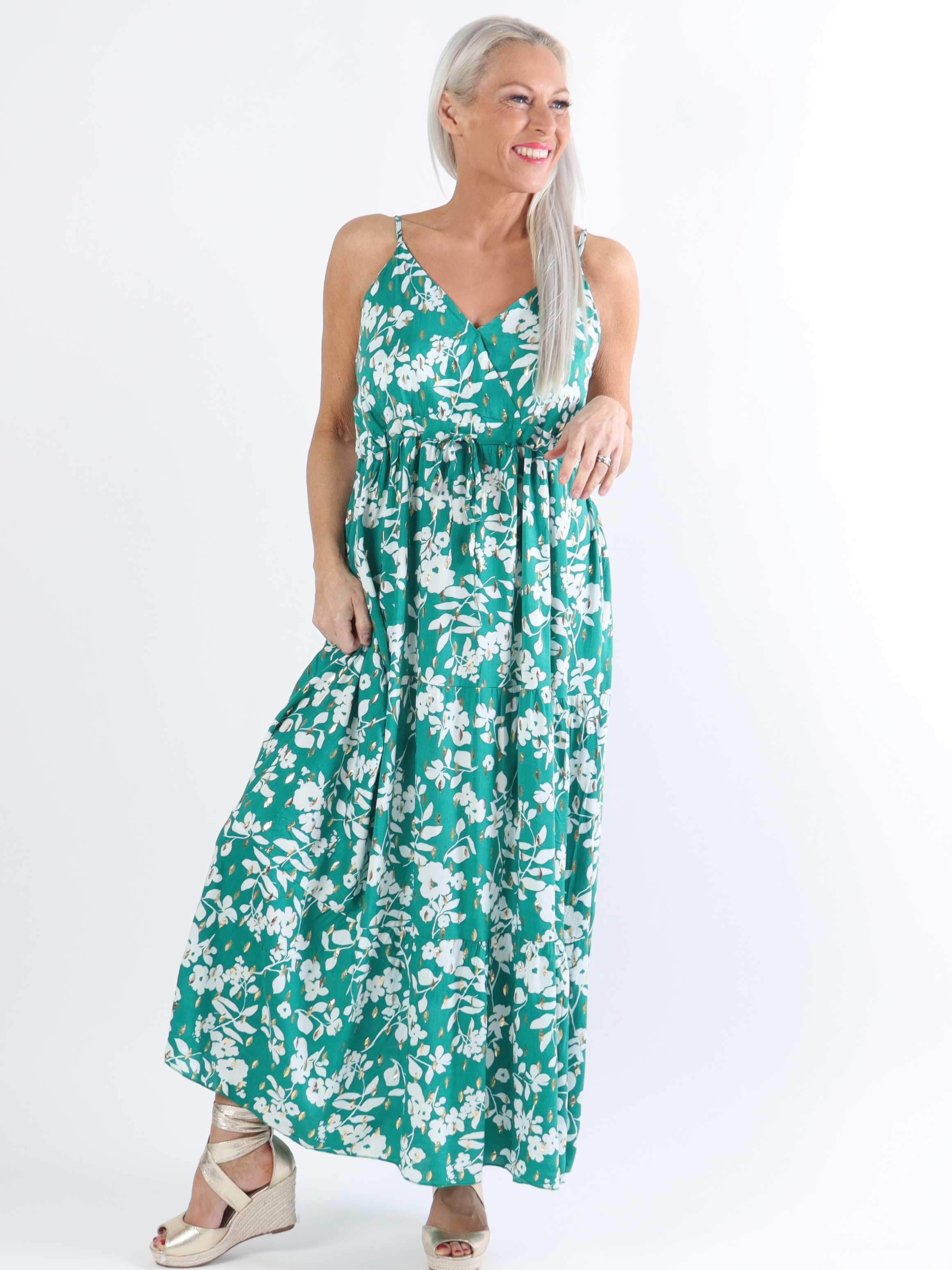 Lucie Flower - Plus size stropkjole i viskose med v-udskæring